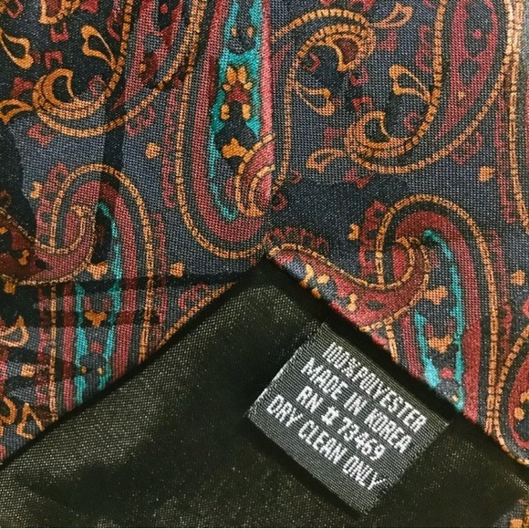 Vintage 90’s Looney Tunes Paisley Tie Bugs Bunny - Picture 7 of 7